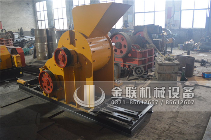 選購(gòu)碎煤機(jī)用哪種機(jī)械設(shè)備好，有哪些顯著的優(yōu)勢(shì)？