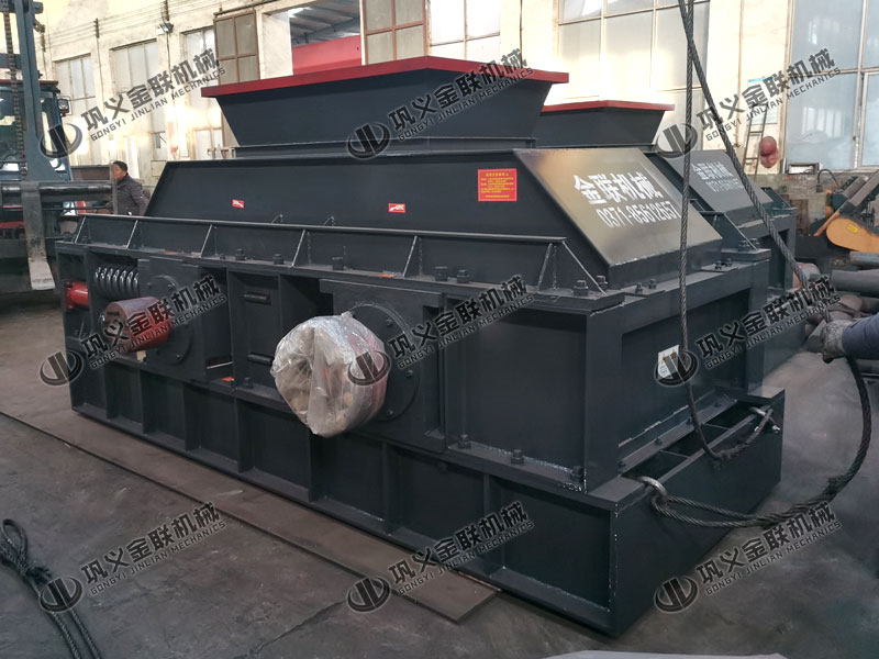 小型對(duì)輥破碎機(jī)的優(yōu)勢(shì)有哪些,都有哪些適用范圍? 小型對(duì)輥破碎機(jī)的優(yōu)勢(shì)有哪些,都有哪些適用范圍?