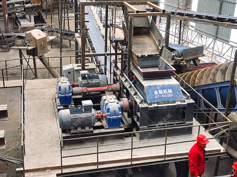 液壓對輥制砂機在公路建設(shè)中相比其他設(shè)備有何獨特優(yōu)勢? 液壓對輥制砂機在公路建設(shè)中相比其他設(shè)備有何獨特優(yōu)勢?